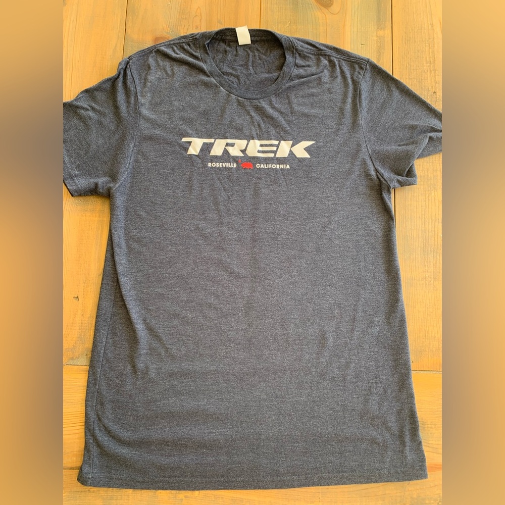 TREK, Men’s Medium Soft Bicycle T-Shirt Retail: $40